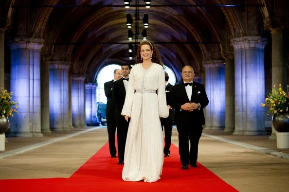 Queen Beatrix hosts her final dinner as Queen for members of the royal family 