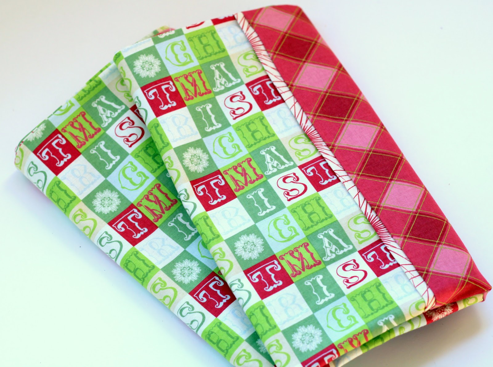 DIY Christmas Pillowcases The Cottage Mama