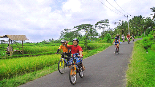 Bersepeda di Bali