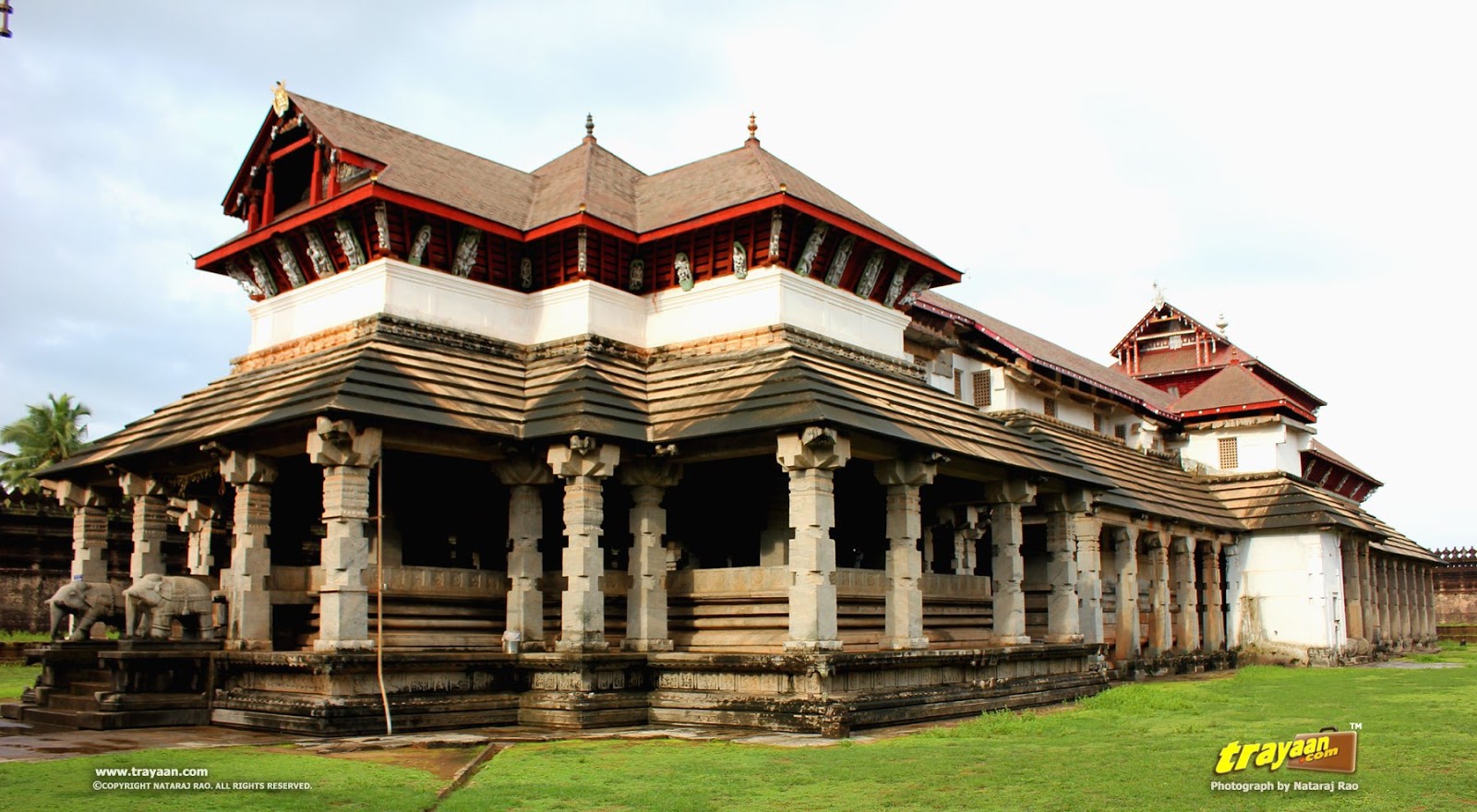 Thousand pillared Jain Temple in Moodabidri Trayaan