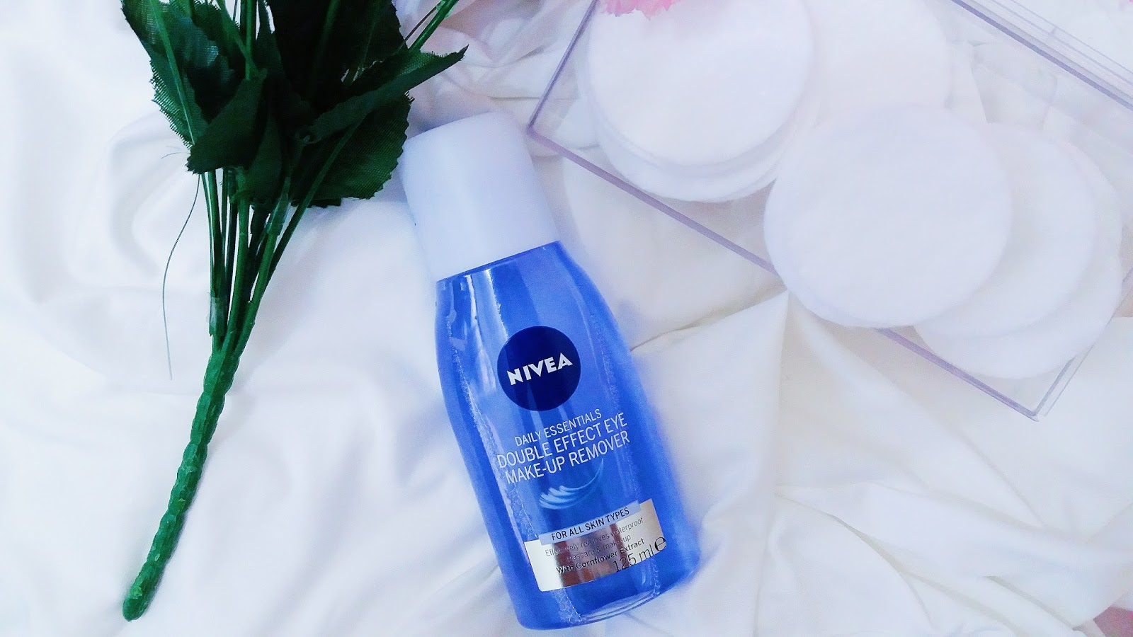 NIVEA DOUBLE EFFECT EYE MAKEUP REMOVER REVIEW — Cessa