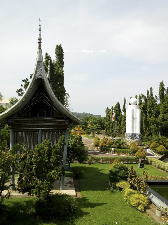 review-wisata-museum-aditya-warman-sumatera-barat-sumbar-indonesia-padang-ajengmas