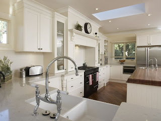 White Kitchen Cabinets Picture