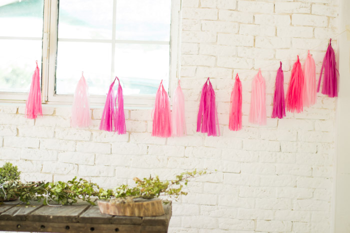 Guirnalda borlas papel de seda diy