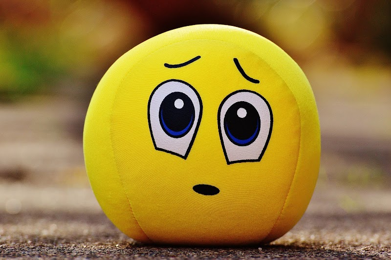 Tren 33+ Sad Emoji Wallpaper Hd Download