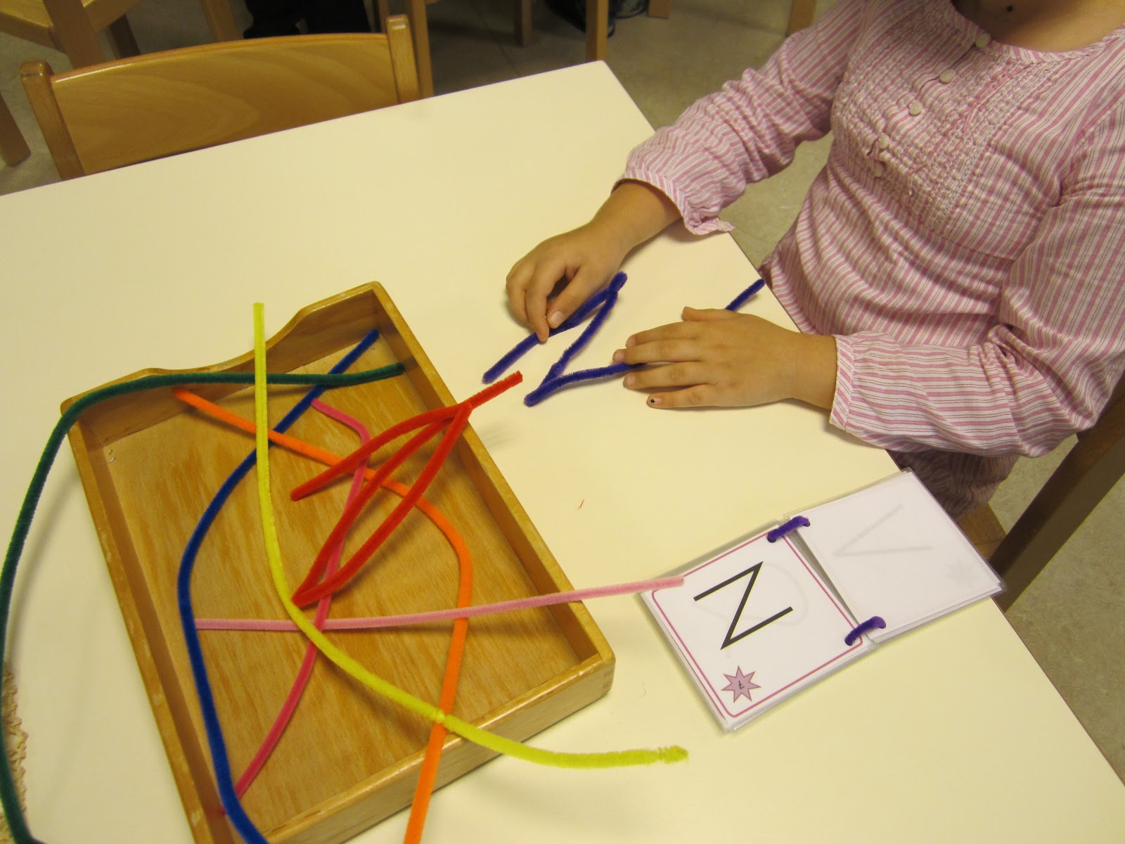 eine schwungubung fur kinder die liegende8 als schmetterling schwungubungen kinder aktivitaten kinder krippe