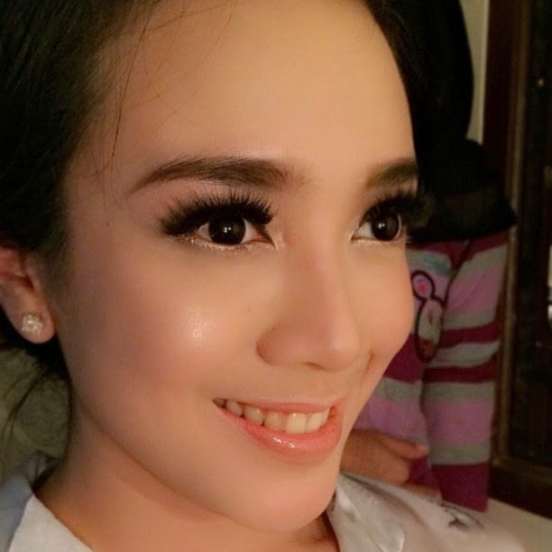 DHEA ANANDA FOTO SELFIE CANTIK - ZONA ARTIS LAGI