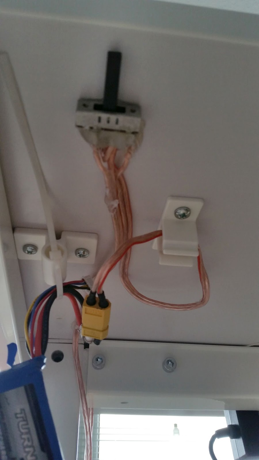 Ikea SKARSTA sit/standing desk hack