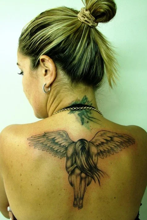 tatuajes de angeles de la guarda para chicas