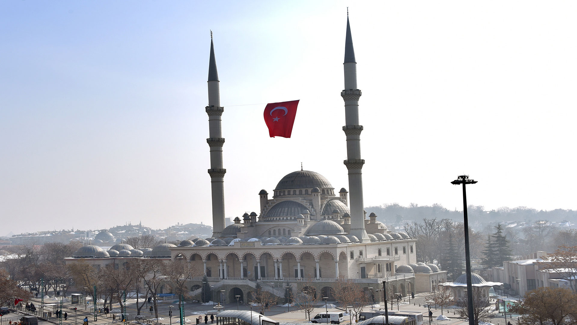 en guzel turk bayrakli manzarali camiler 5