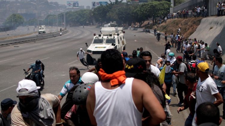 Nhà thờ Đức Mẹ Fatima ở Venezuela bị tấn công Nhà thờ Đức Mẹ Fatima ở Venezuela bị tấn công