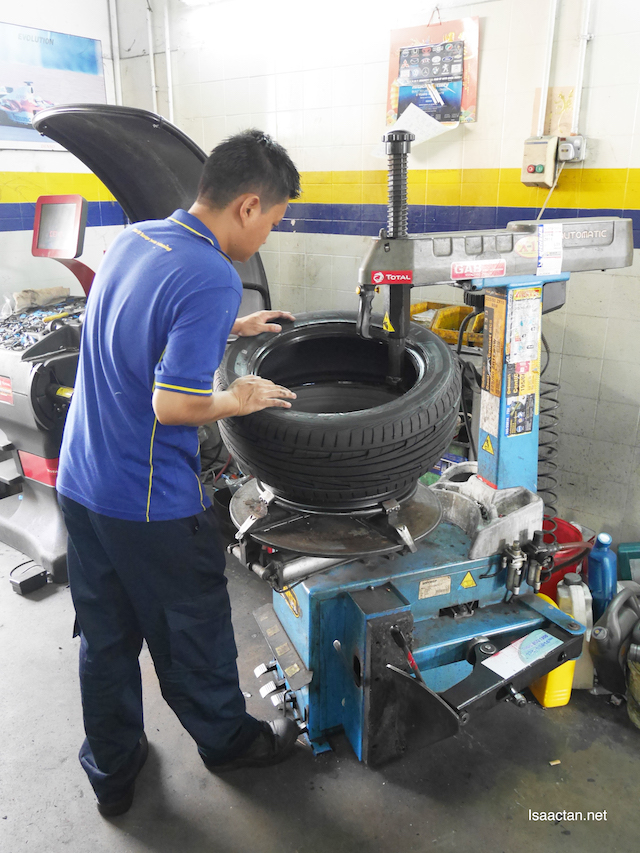 My new Goodyear Eagle F1 Directional 5 Tyre being mounted on my rims My new Goodyear Eagle F1 Directional 5 Tyre being mounted on my rims