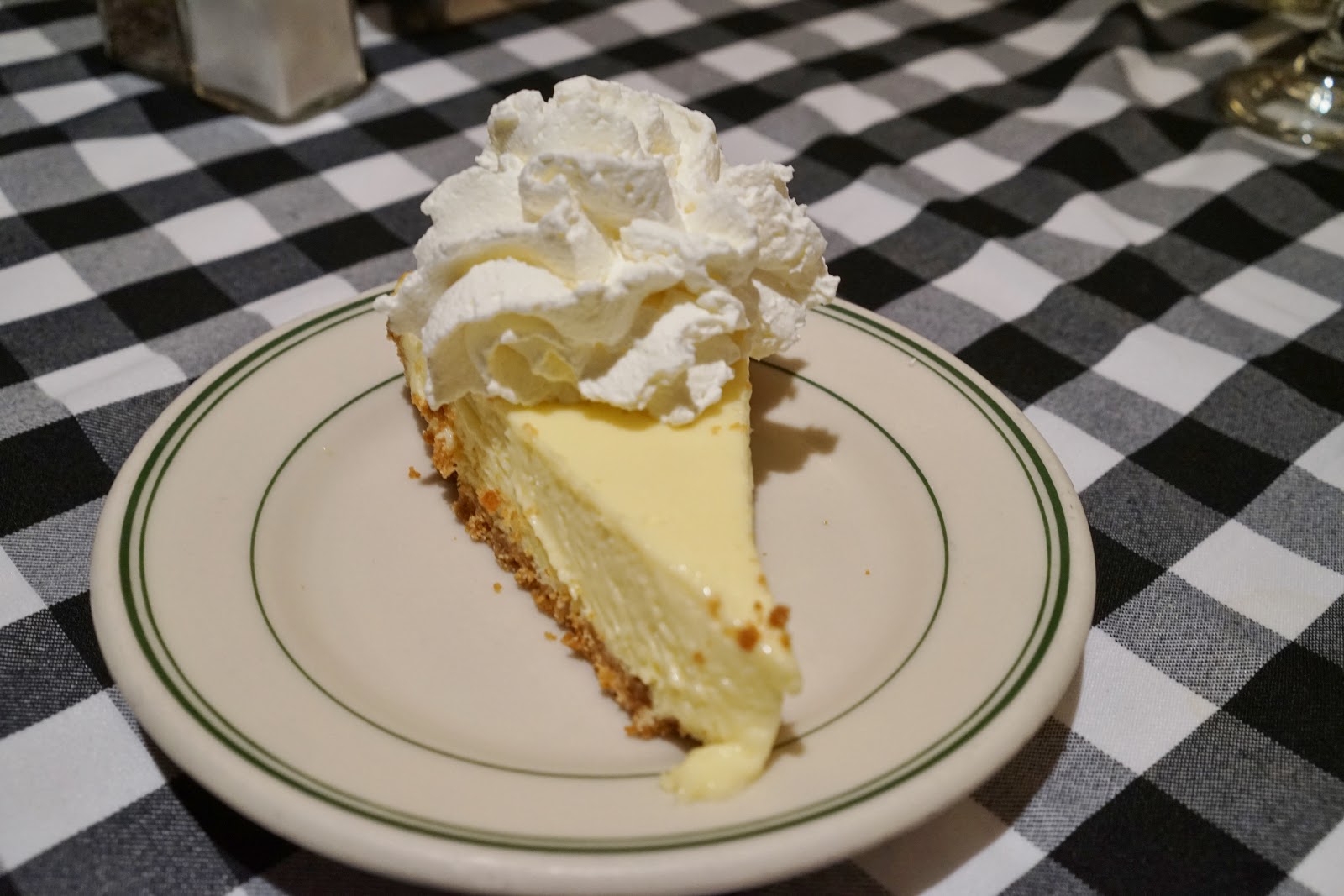 The Food Seeker JOE'S STONE CRAB (SOUTH BEACH, MIAMI, FL)