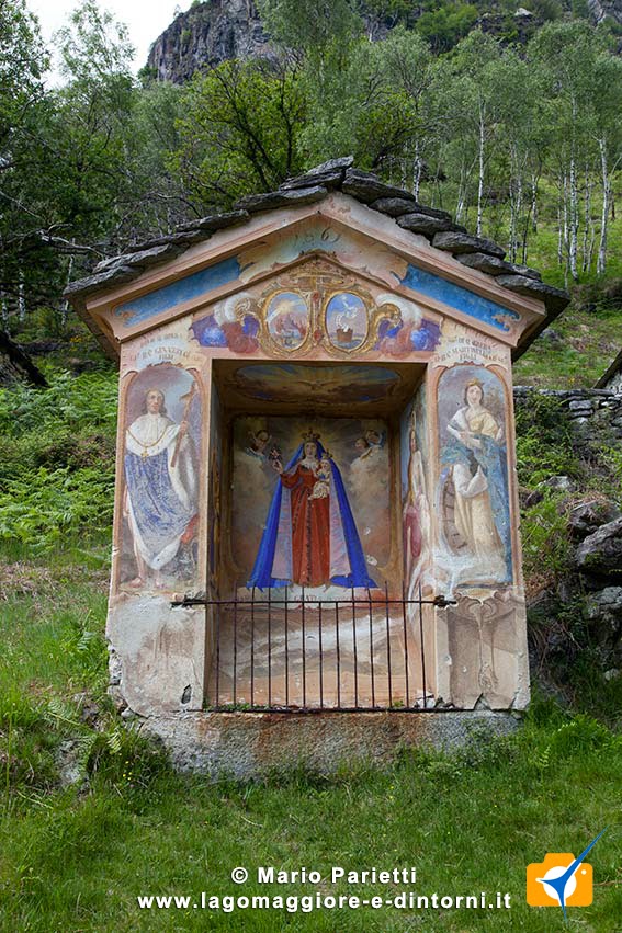 Giovanni Antonio Vanoni, cappella affrescata a Maggia Giovanni Antonio Vanoni, cappella affrescata a Maggia
