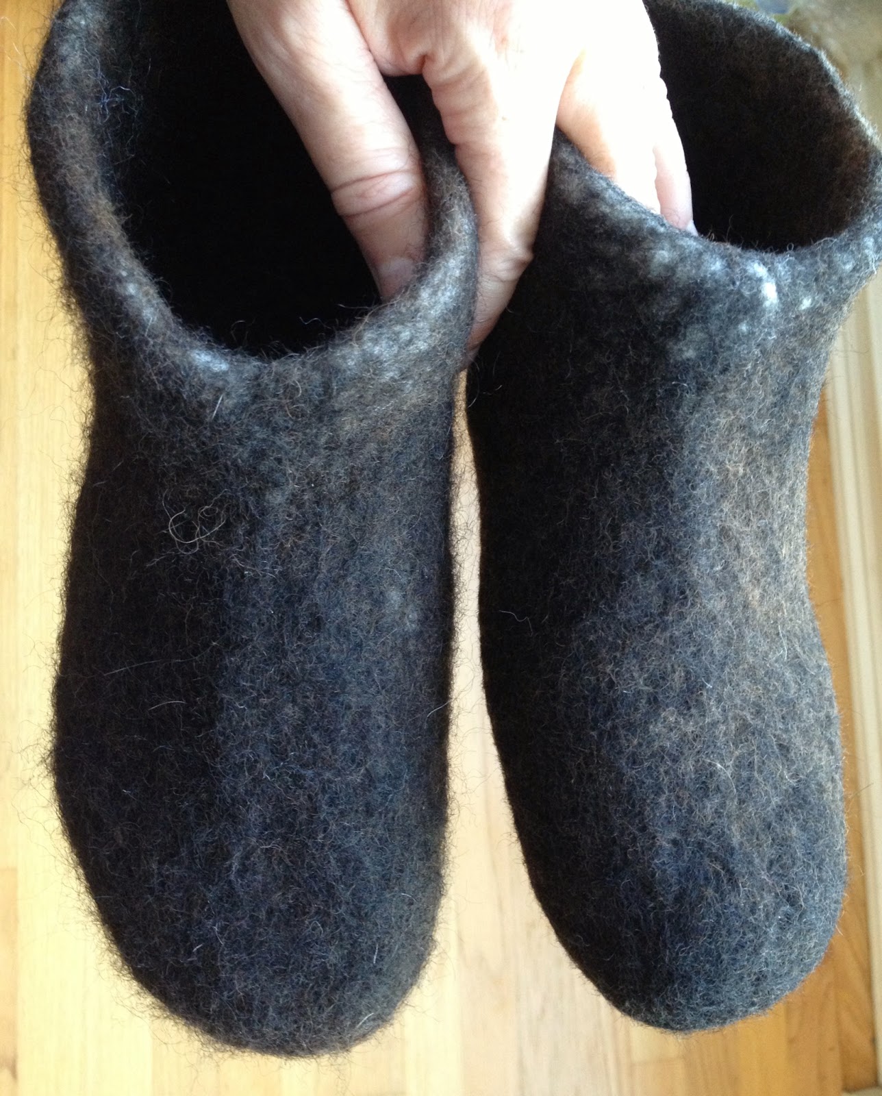 The Inconsequential Blogger Wetfelted slippers