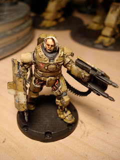 DUST tactics Lara
