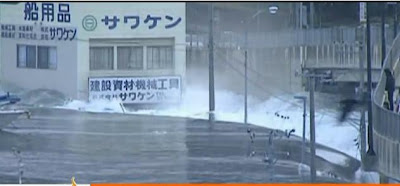 foto Tsunami Gempa Jepang