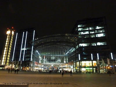 festival of lights, berlin, illumination, 2012, hauptbahnhof, hbf