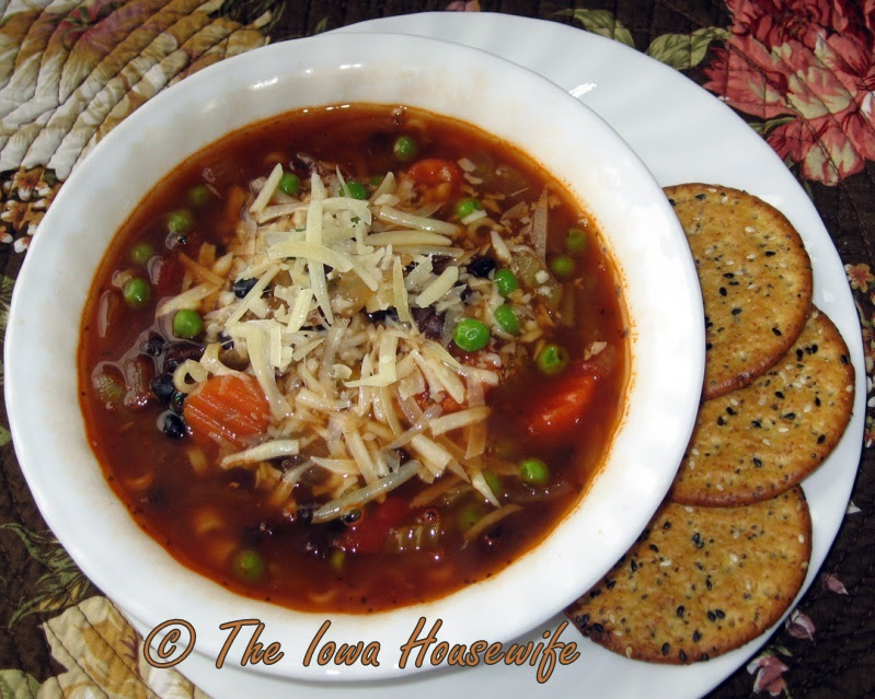 The Iowa Housewife Black Bean Minestrone Soup