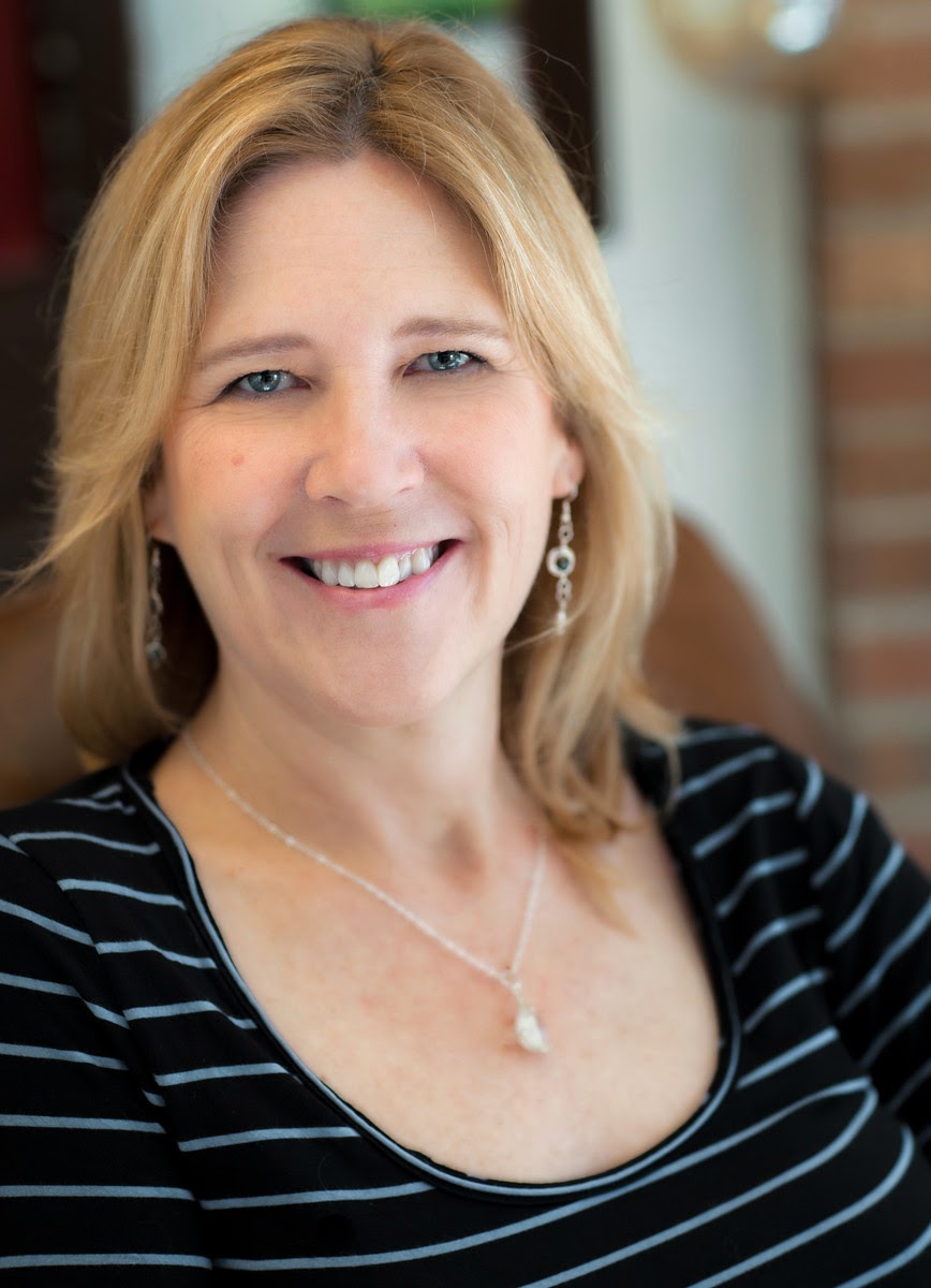 Straight from the Library Straight Chatting from the Library Elaine Fox