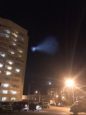 Мистериозна спирала в небето на Русия Mysterious-glowing-object-explodes-in-Russian-sky-4