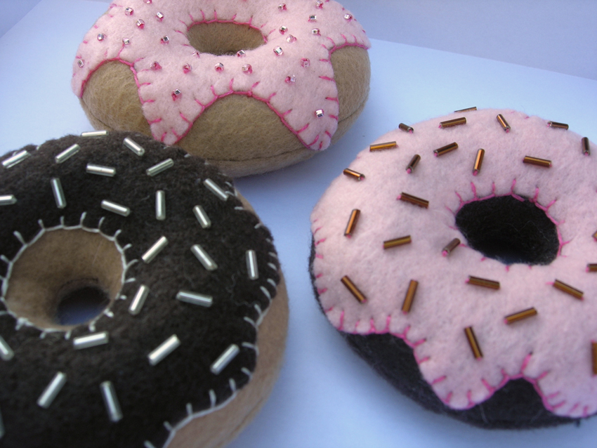 Bubblestitch Quilts Felt Donuts