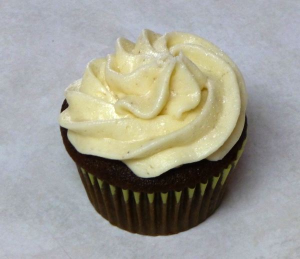 Gingerbread Cupcakes with Eggnog Frosting