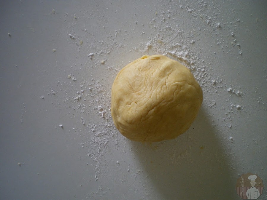 Small Cherry Bakewell. Masa elaborada.