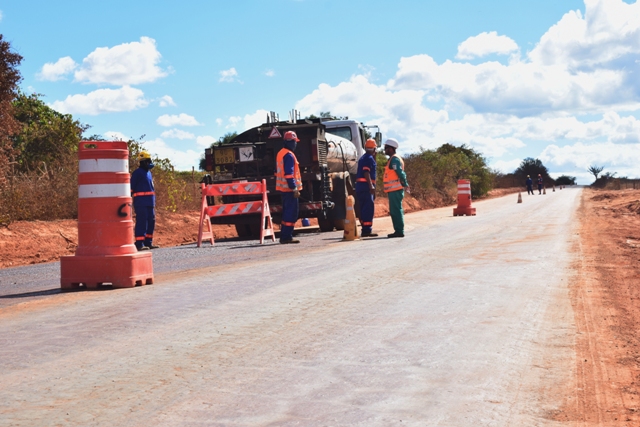 ENGIE implanta 24 km de pavimentação asfáltica na BA-369 em Umburanas