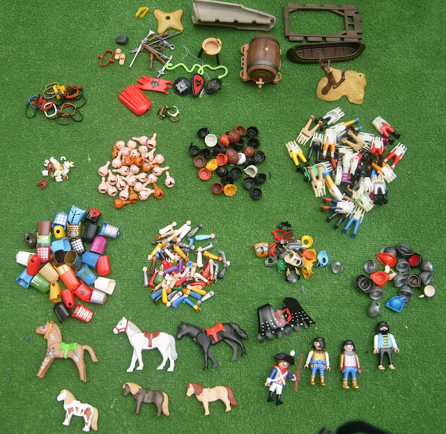 Playmobil flea market