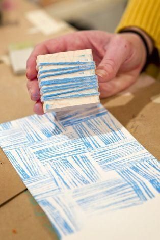 Estampar tejidos con cuerda