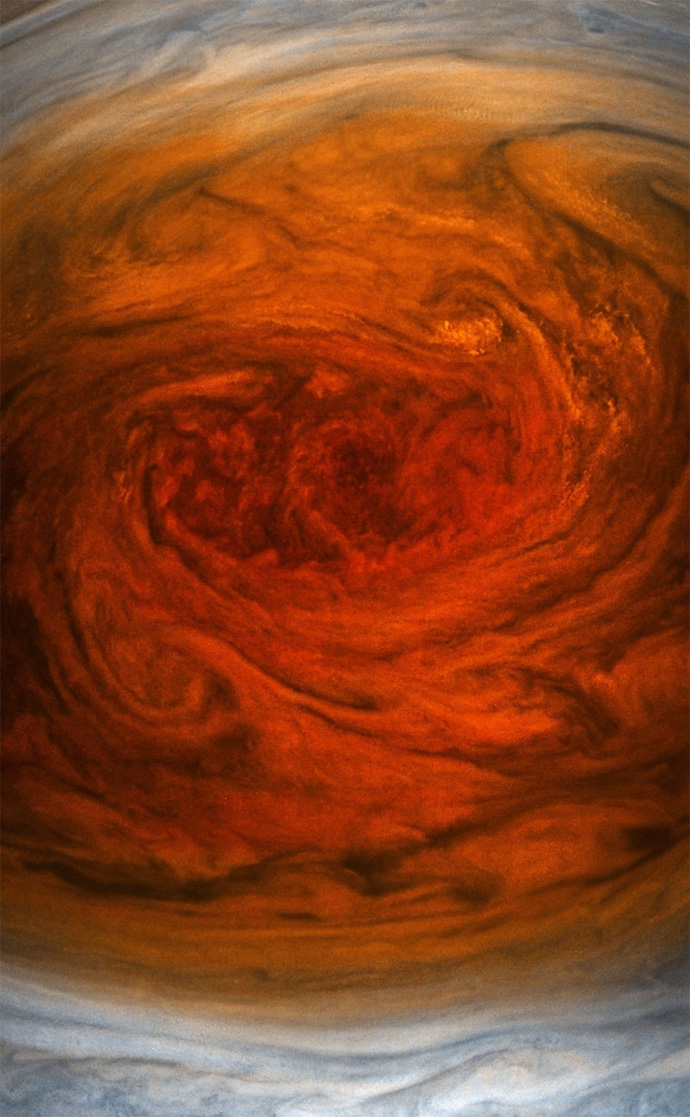 A Grande Mancha Vermelha - aproximação da sonda Juno
