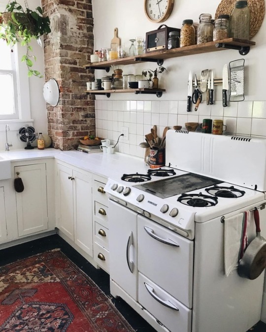 Content in a Cottage: Vintage Gas Stove in a Kitchen
