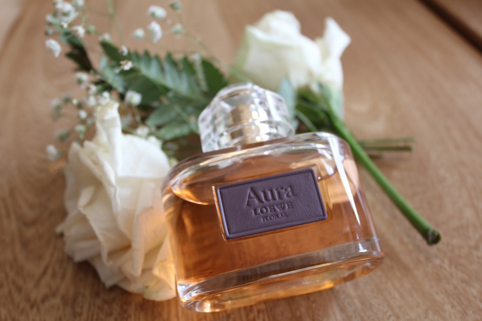 aura loewe floral perfume