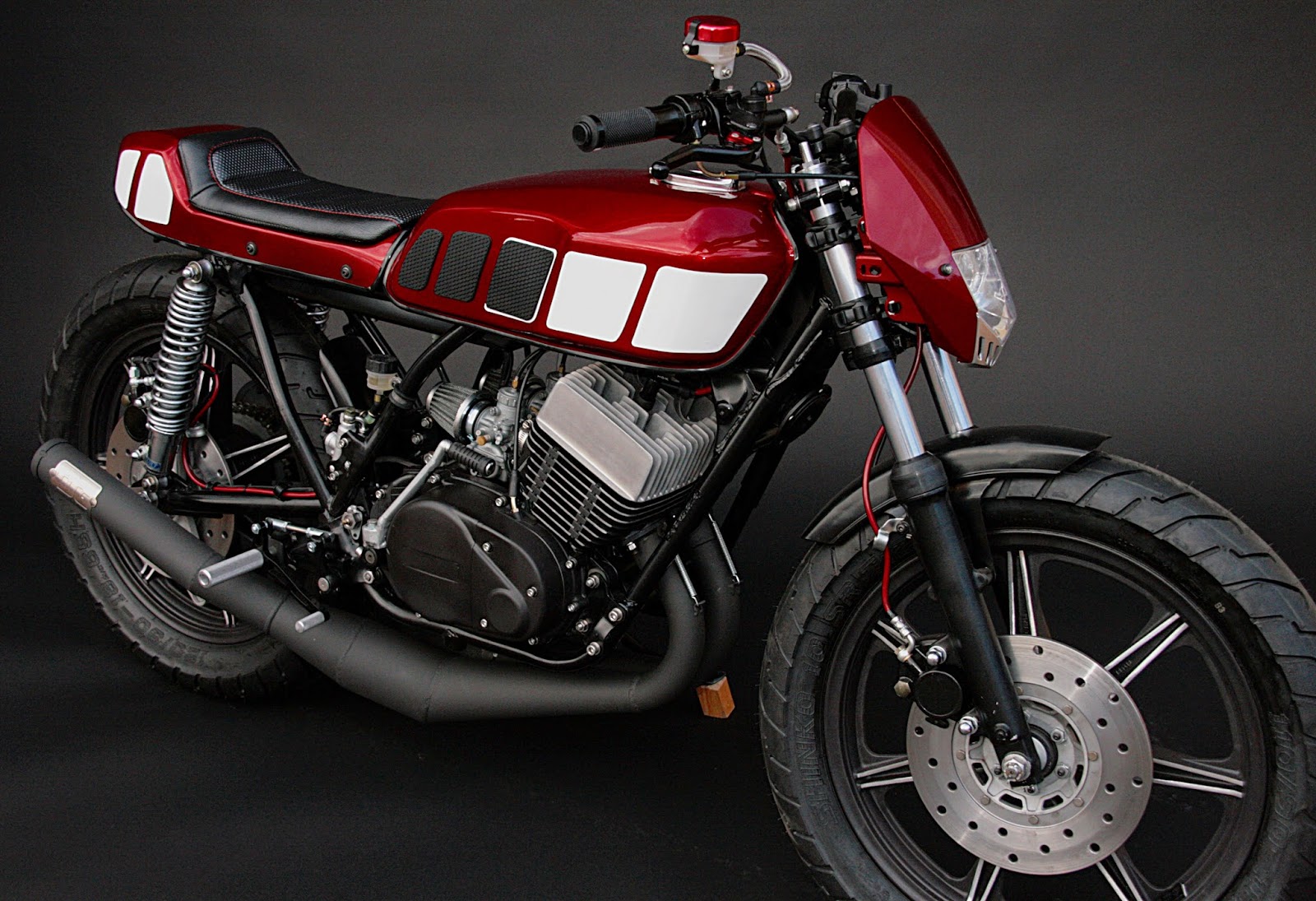 Rusty Bolt Garage: 1977 YAMAHA RD425