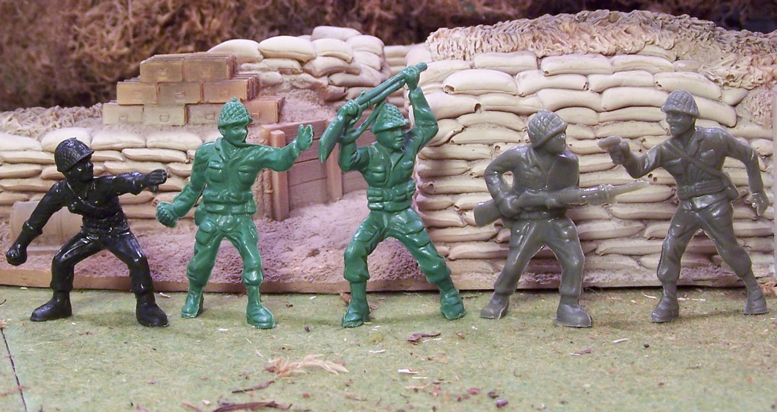 WWII Plastic Toy Soldiers: Lido - Toy Soldiers