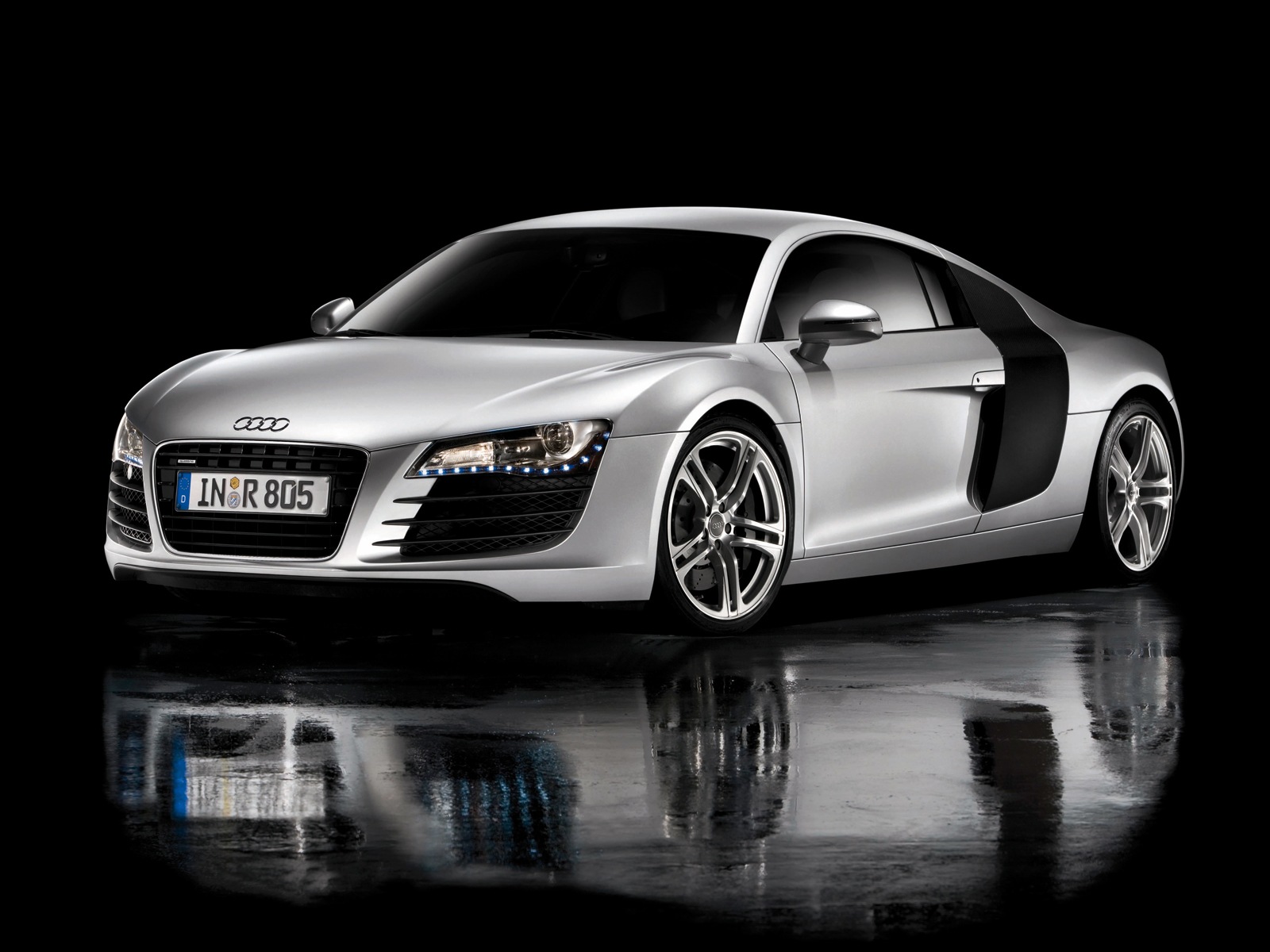 Fast Cars: audi car pictures