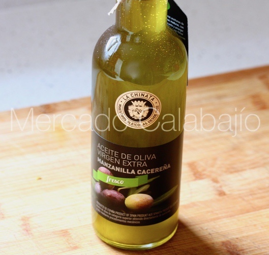 Aceite de oliva fresco La Chinata, buena calidad y un precio estupendo