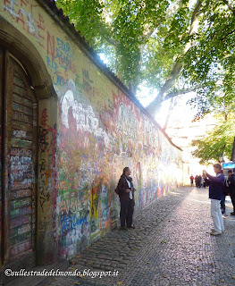 muro john Lennon Praga