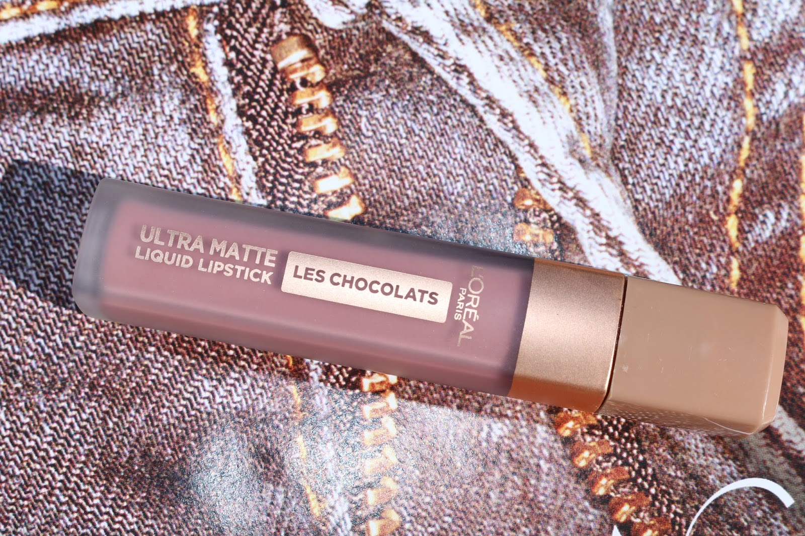 Ultra matte liquid lipstick