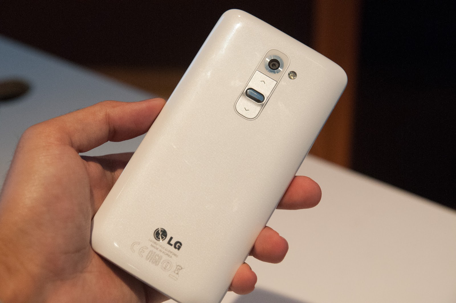 LG G2 Review, features and drawbacks | New Vijay: Leaked Online Loot and Offers