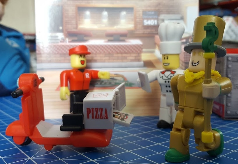 The Brick Castle Roblox Toys Series 1 From Jazwares Review Age 6