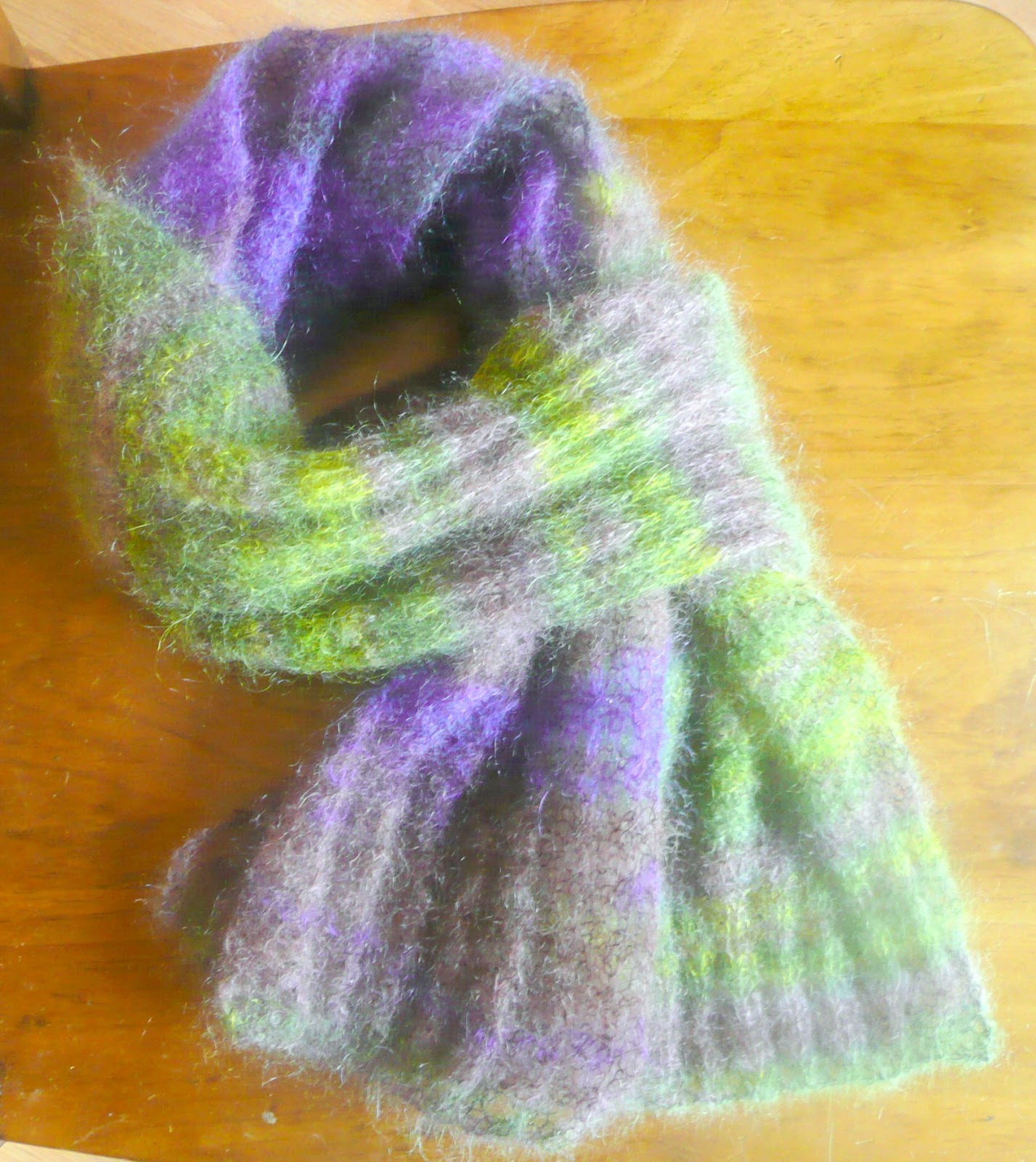 Ceradka Crafts The wonder of mohair a free scarf knitting pattern