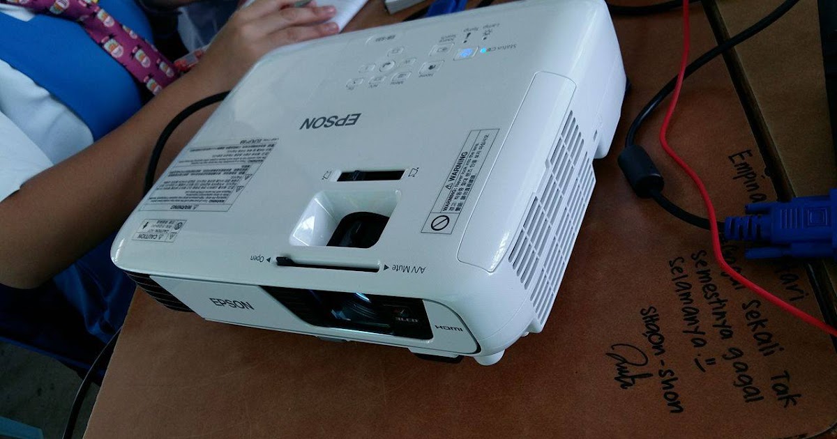 Blog Cikgu Nana PAK21 LCD Projector; Perlu ke tak?