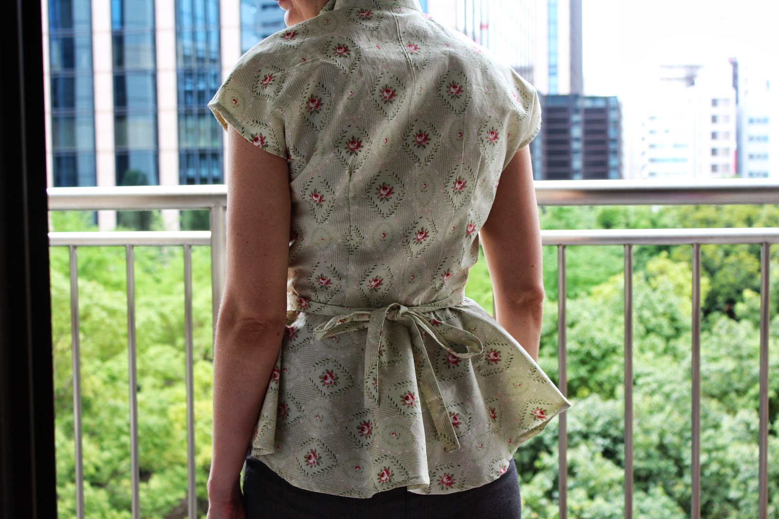 Crafty Mummy Japan: Simplicity 1590 - Retro Blouse - View B