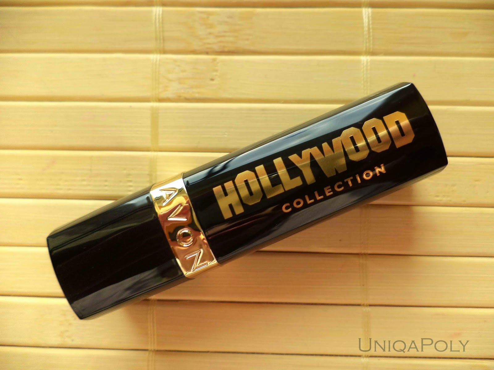 UniqaPoly Review AVON Hollywood Collection Hollywood Siren lipstick