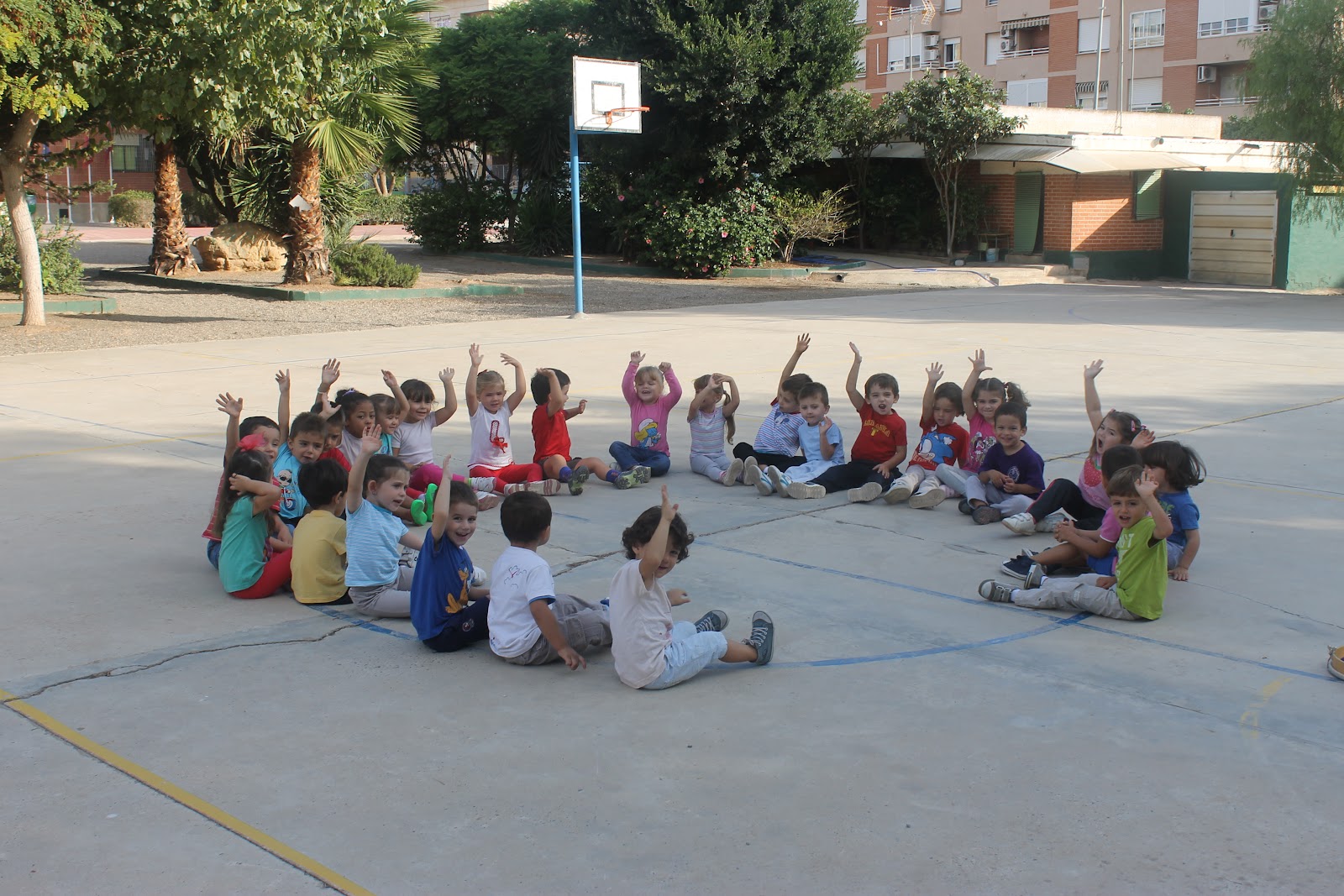 Maestra de Infantil: Visita a las dependencias del colegio
