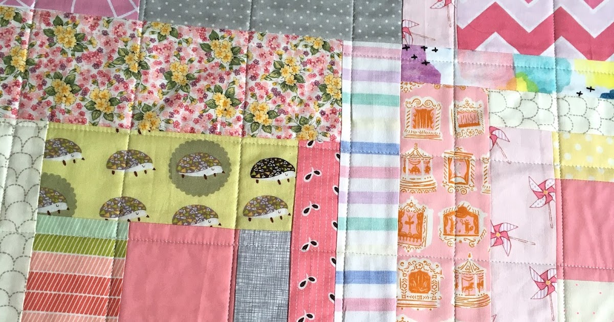 baby at play quilt / CHARM ABOUT YOU