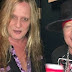Sebastian Bach sentiu ciúmes quando Axl Rose entrou para o AC/DC