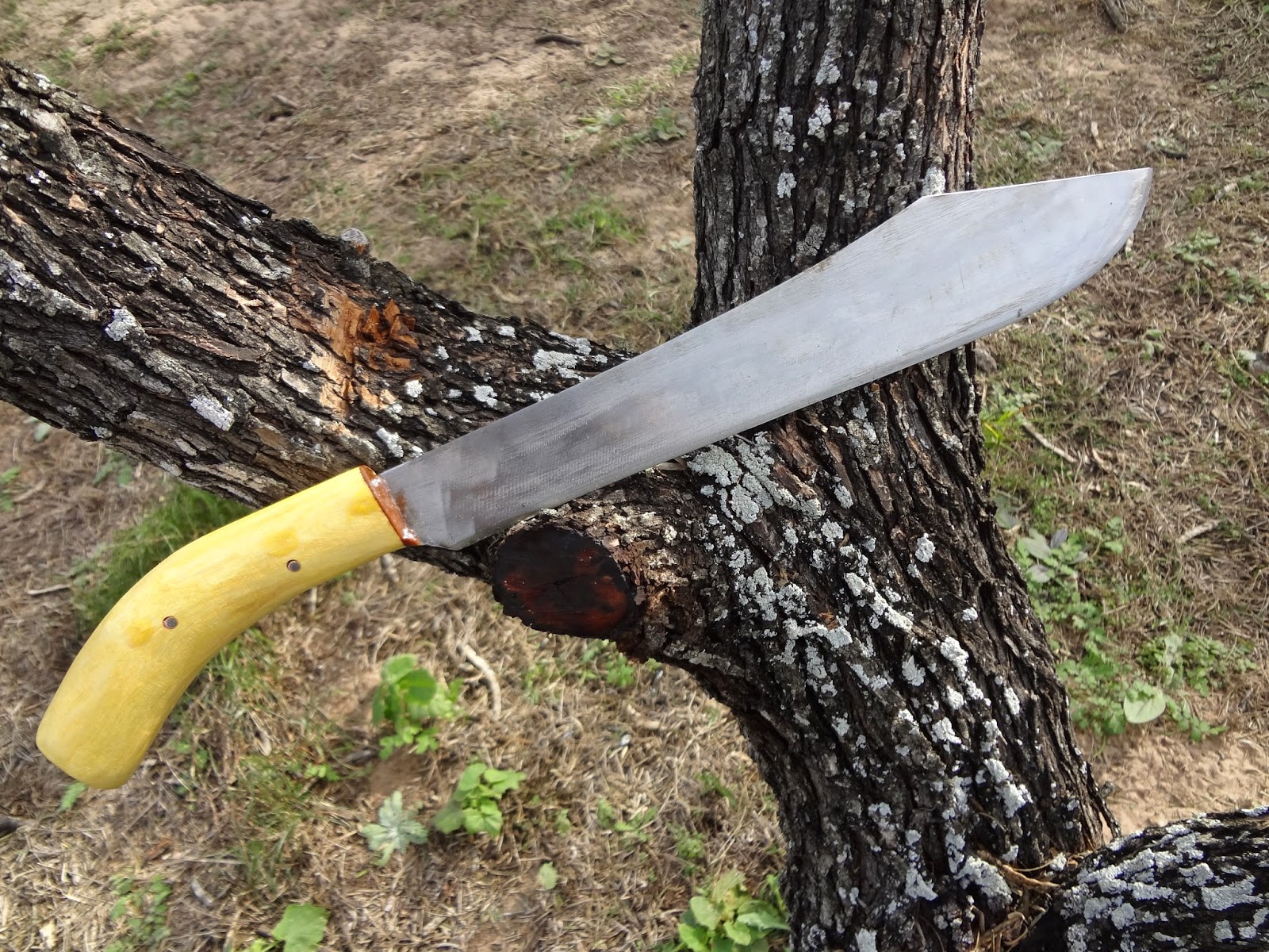 Woods Roamer HOW TO MAKE A CUTLASS MACHETE
